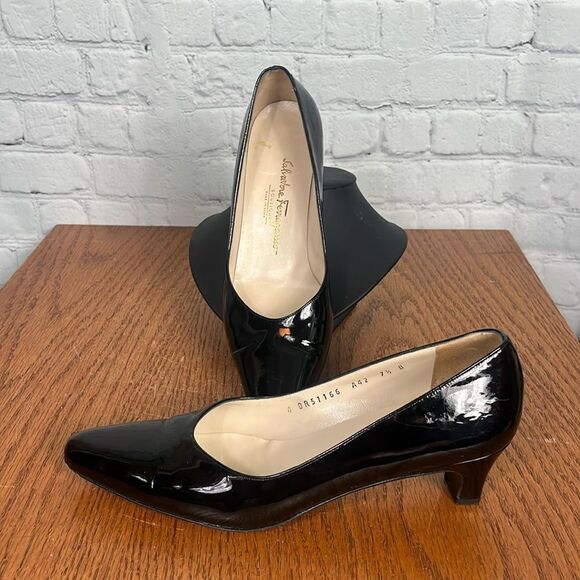 Salvatore Ferragamo Shoes - Vintage Salvatore Ferragamo Boutique Black Patent Leather Pumps 7 1/2 B